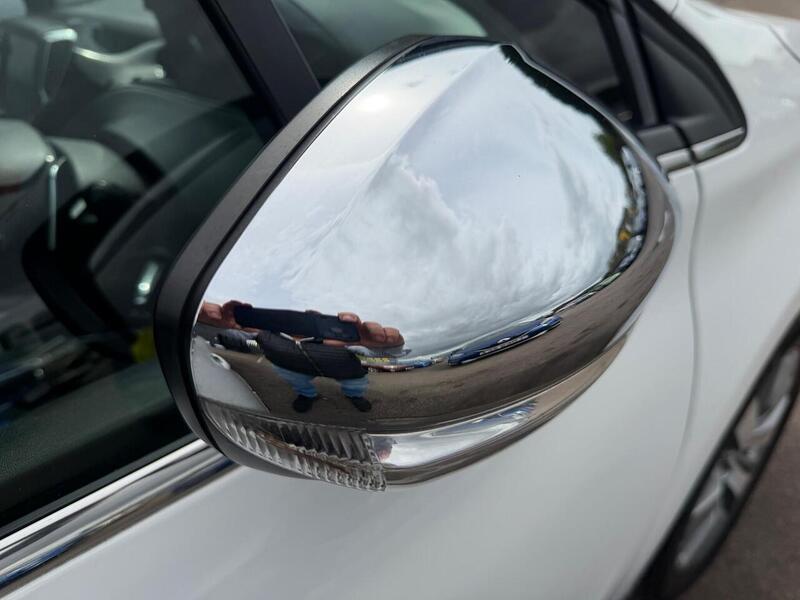 Peugeot 2008 1.6 e-HDi Allure EGC Euro 5 (s/s) 5dr - U165