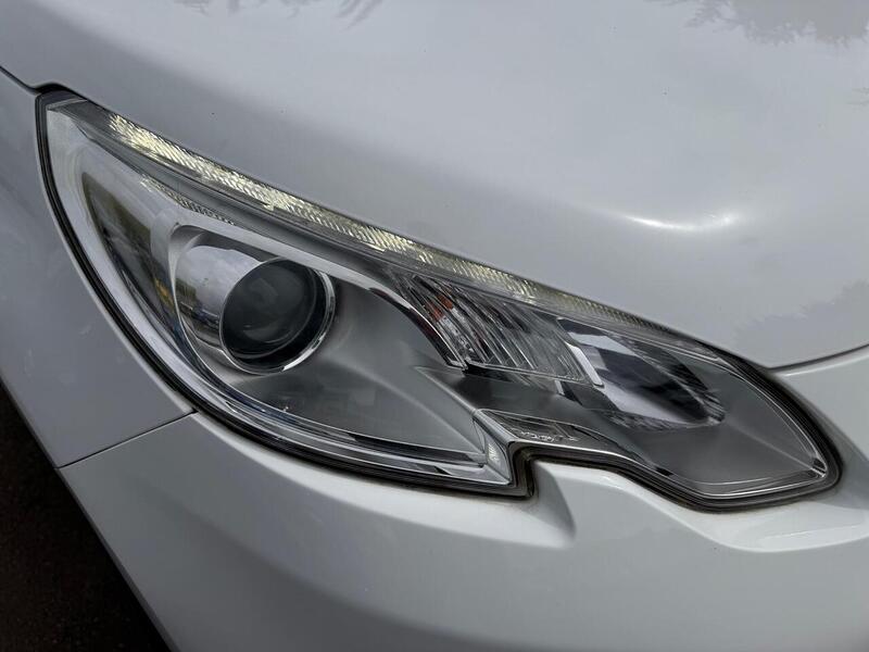 Peugeot 2008 1.6 e-HDi Allure EGC Euro 5 (s/s) 5dr - U165