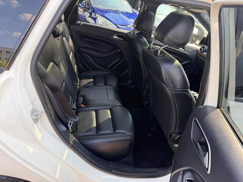 Mercedes-Benz B Class 1.8 B200 CDI Sport 7G-DCT Euro 5 (s/s) 5dr - U170
