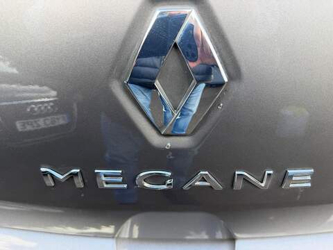 Renault Megane 1.6 16V Dynamique Euro 5 5dr - U172