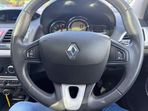 Renault Megane 1.6 16V Dynamique Euro 5 5dr - U172