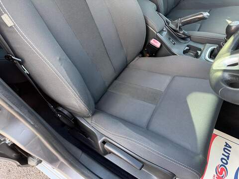 Renault Megane 1.6 16V Dynamique Euro 5 5dr - U172