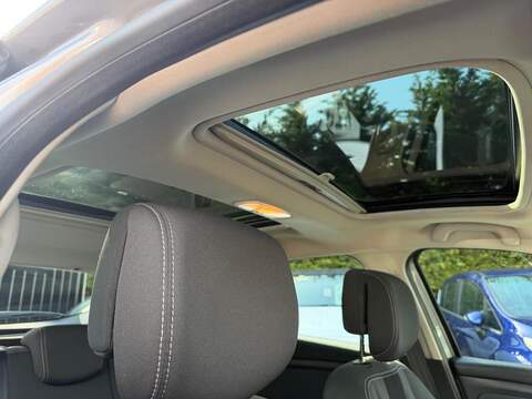 Renault Megane 1.6 16V Dynamique Euro 5 5dr - U172