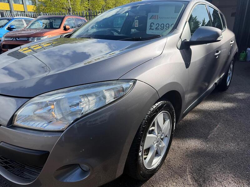 Renault Megane 1.6 16V Dynamique Euro 5 5dr - U172