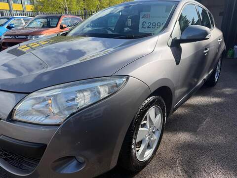 Renault Megane 1.6 16V Dynamique Euro 5 5dr - U172