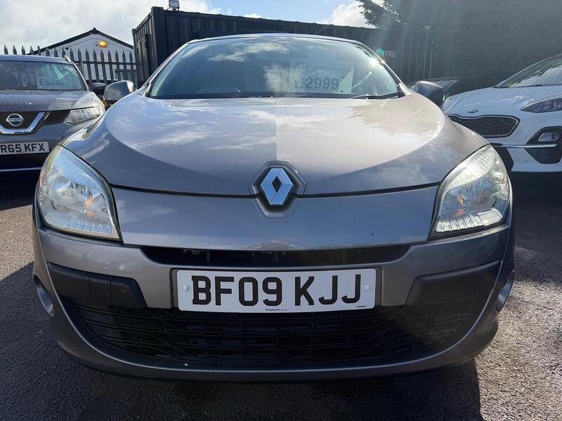 Renault Megane 1.6 16V Dynamique Euro 5 5dr - U172