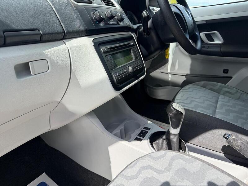 Skoda Roomster 1.6 2 5dr - U173