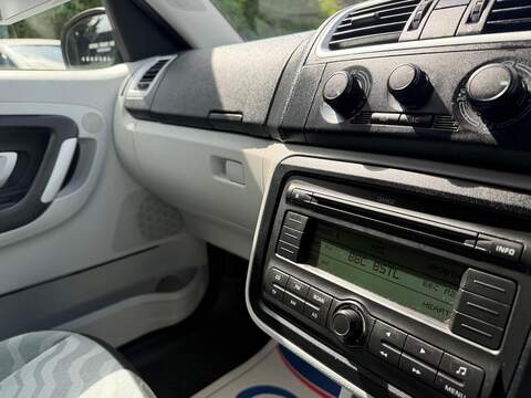 Skoda Roomster 1.6 2 5dr - U173