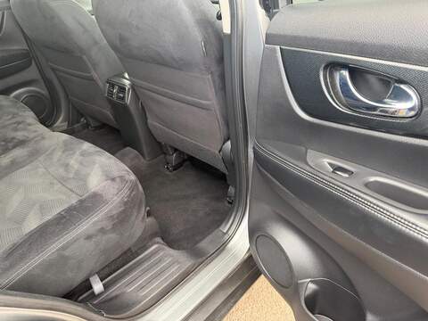 Nissan X-Trail 1.6 dCi n-tec Euro 6 (s/s) 5dr - U176