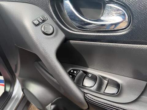 Nissan X-Trail 1.6 dCi n-tec Euro 6 (s/s) 5dr - U176