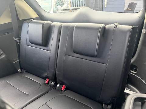 Mitsubishi Outlander 2.2 DI-D GX4 Auto 4WD Euro 5 (s/s) 5dr - U186