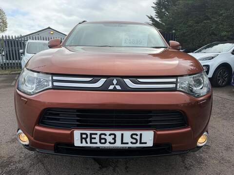 Mitsubishi Outlander 2.2 DI-D GX4 Auto 4WD Euro 5 (s/s) 5dr - U186