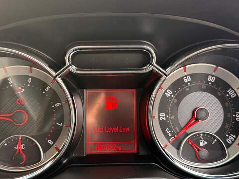 Vauxhall ADAM 1.4i Turbo S Hatchback 3dr Petrol Manual Euro 6 (s/s) (150 ps) - U187