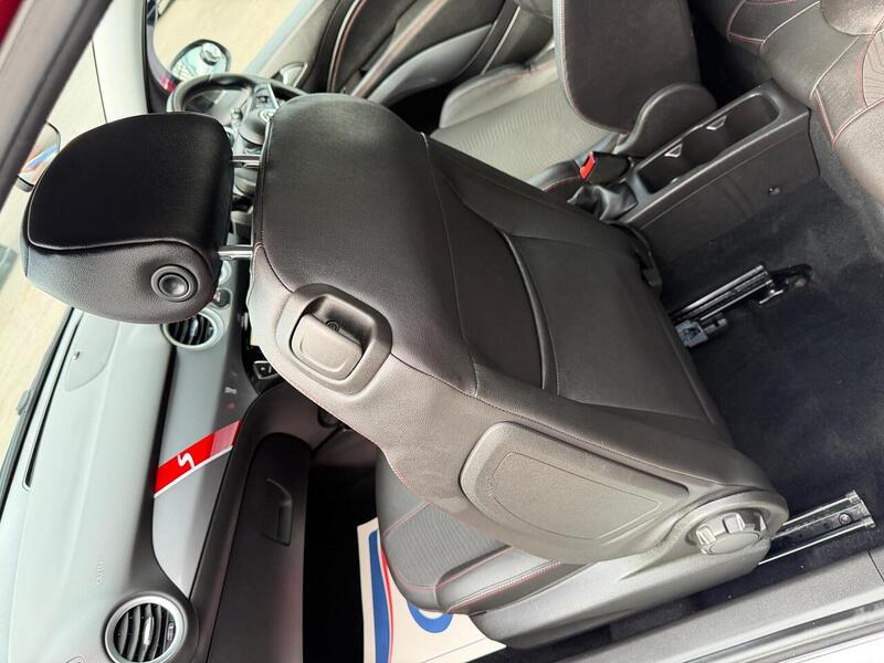 Vauxhall ADAM 1.4i Turbo S Hatchback 3dr Petrol Manual Euro 6 (s/s) (150 ps) - U187