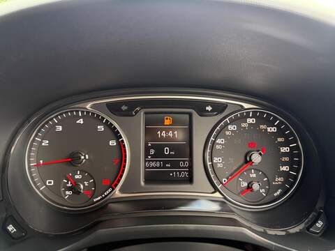 Audi A1 1.4 TFSI CoD S line Sportback Euro 6 (s/s) 5dr - U194