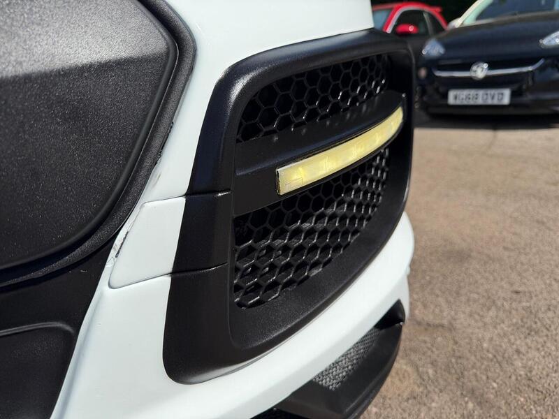 Ford Transit Custom 2.2 TDCi 290 Limited Combi Van 6dr Diesel Manual L1 H1 (191 g/km, 153 bhp) - U197