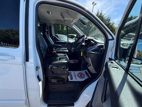 Ford Transit Custom 2.2 TDCi 290 Limited Combi Van 6dr Diesel Manual L1 H1 (191 g/km, 153 bhp) - U197