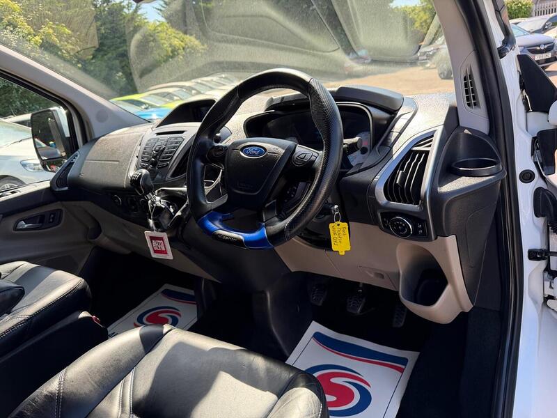 Ford Transit Custom 2.2 TDCi 290 Limited Combi Van 6dr Diesel Manual L1 H1 (191 g/km, 153 bhp) - U197