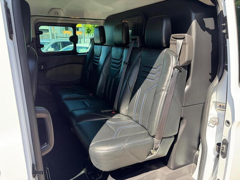 Ford Transit Custom 2.2 TDCi 290 Limited Combi Van 6dr Diesel Manual L1 H1 (191 g/km, 153 bhp) - U197