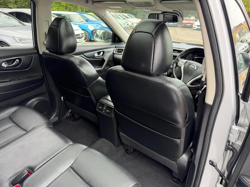 Nissan X-Trail 1.6 dCi Tekna XTRON Euro 5 (s/s) 5dr - U205