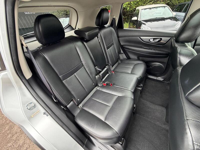 Nissan X-Trail 1.6 dCi Tekna XTRON Euro 5 (s/s) 5dr - U205
