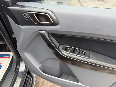 Ford Ranger 3.2 TDCi Wildtrak Auto 4WD Euro 5 4dr - U211