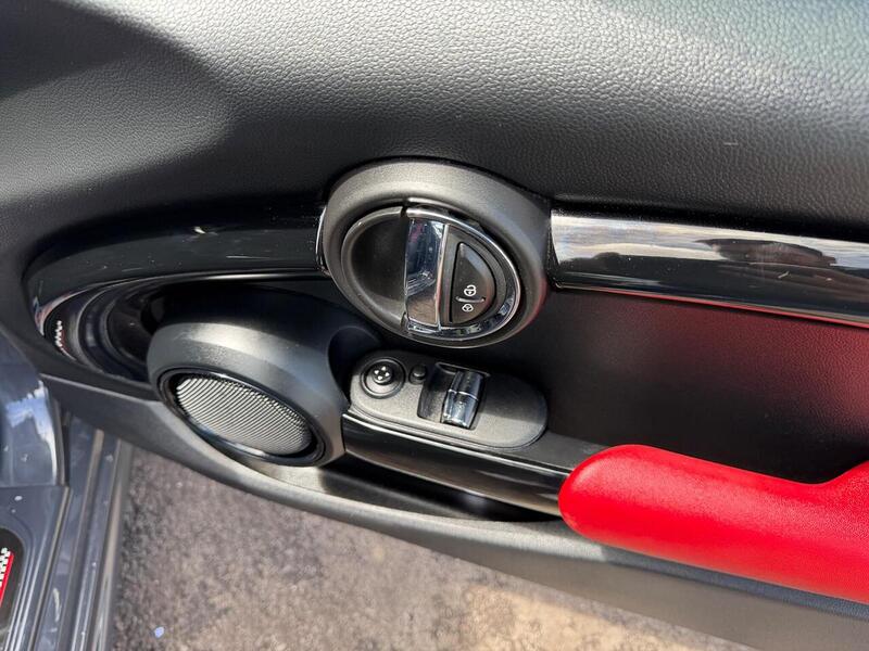 MINI Hatch 2.0 John Cooper Works Euro 6 (s/s) 3dr - U212