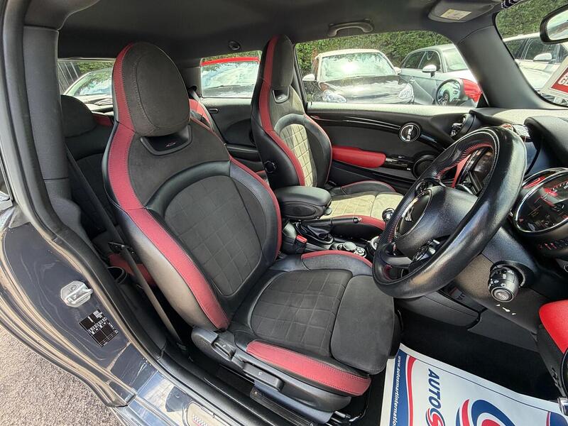 MINI Hatch 2.0 John Cooper Works Euro 6 (s/s) 3dr - U212