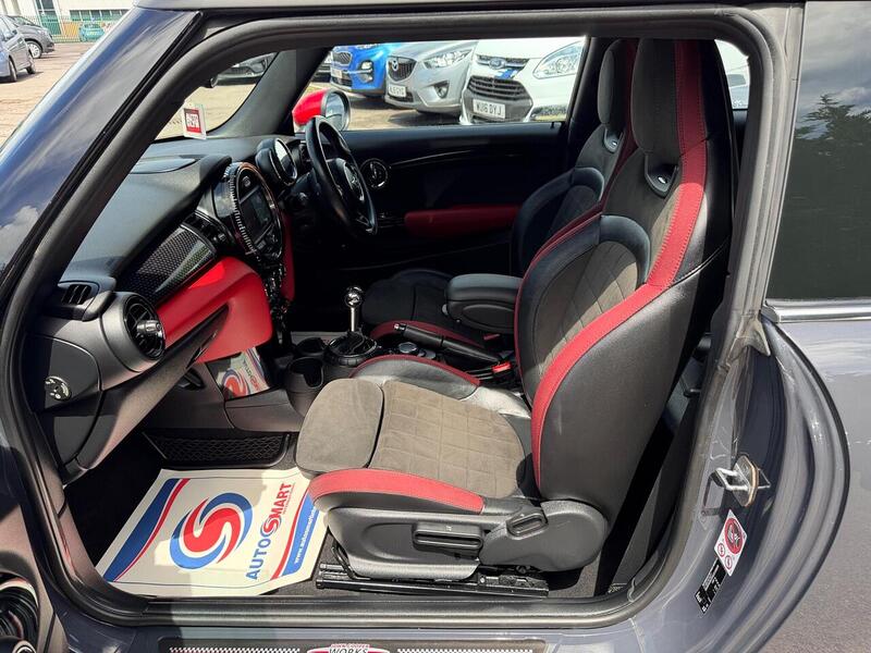 MINI Hatch 2.0 John Cooper Works Euro 6 (s/s) 3dr - U212