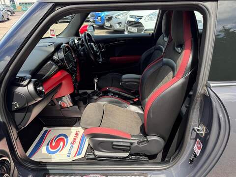 MINI Hatch 2.0 John Cooper Works Euro 6 (s/s) 3dr - U212