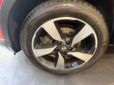 Nissan Qashqai 1.5 dCi N-Connecta 2WD Euro 6 (s/s) 5dr - U215