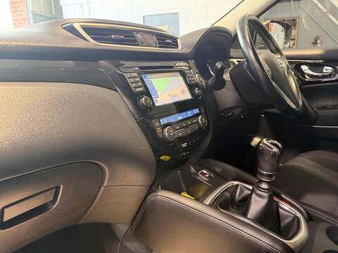 Nissan Qashqai 1.5 dCi N-Connecta 2WD Euro 6 (s/s) 5dr - U215