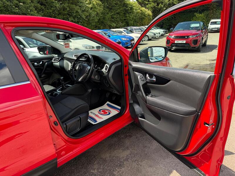 Nissan Qashqai 1.5 dCi N-Connecta 2WD Euro 6 (s/s) 5dr - U215