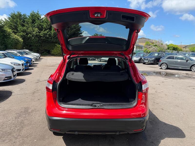 Nissan Qashqai 1.5 dCi N-Connecta 2WD Euro 6 (s/s) 5dr - U215