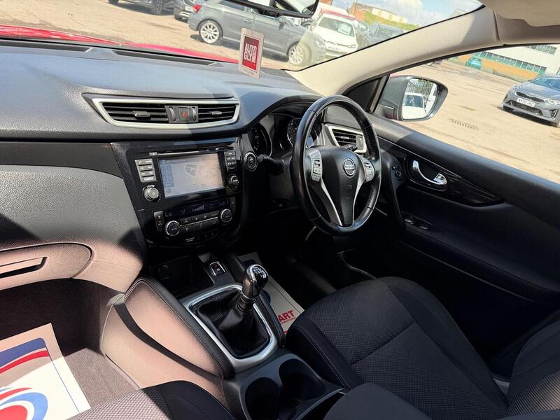 Nissan Qashqai 1.5 dCi N-Connecta 2WD Euro 6 (s/s) 5dr - U215
