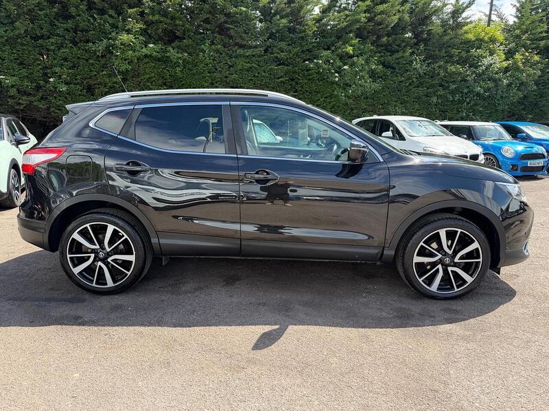 Nissan Qashqai 1.2 DIG-T Tekna 2WD Euro 6 (s/s) 5dr - U216
