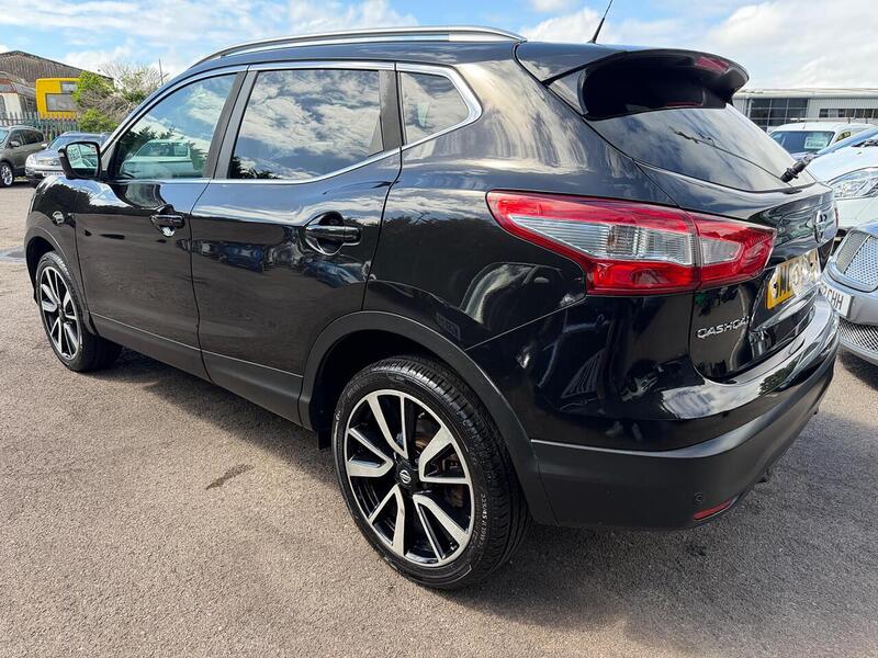 Nissan Qashqai 1.2 DIG-T Tekna 2WD Euro 6 (s/s) 5dr - U216