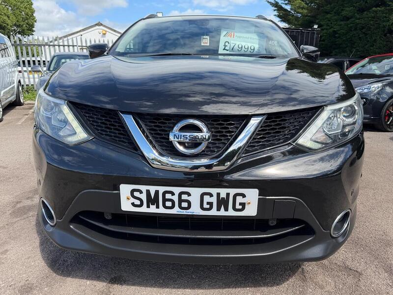 Nissan Qashqai 1.2 DIG-T Tekna 2WD Euro 6 (s/s) 5dr - U216