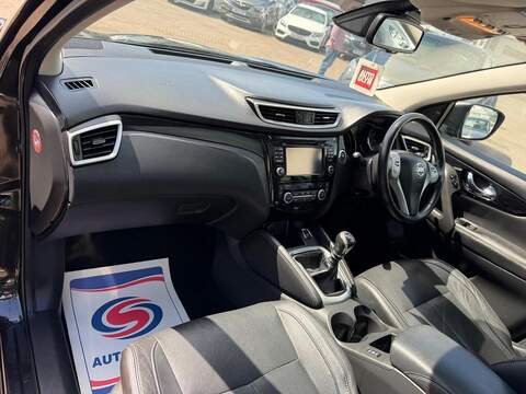 Nissan Qashqai 1.2 DIG-T Tekna 2WD Euro 6 (s/s) 5dr - U216