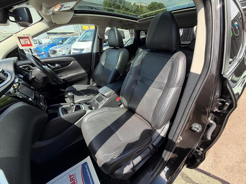 Nissan Qashqai 1.2 DIG-T Tekna 2WD Euro 6 (s/s) 5dr - U216
