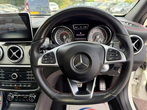 Mercedes-Benz GLA 2.1 GLA200d AMG Line (Premium Plus) Euro 6 (s/s) 5dr - U224