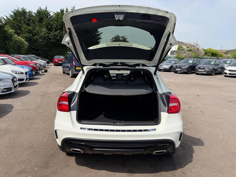 Mercedes-Benz GLA 2.1 GLA200d AMG Line (Premium Plus) Euro 6 (s/s) 5dr - U224