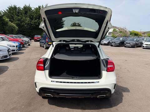 Mercedes-Benz GLA 2.1 GLA200d AMG Line (Premium Plus) Euro 6 (s/s) 5dr - U224