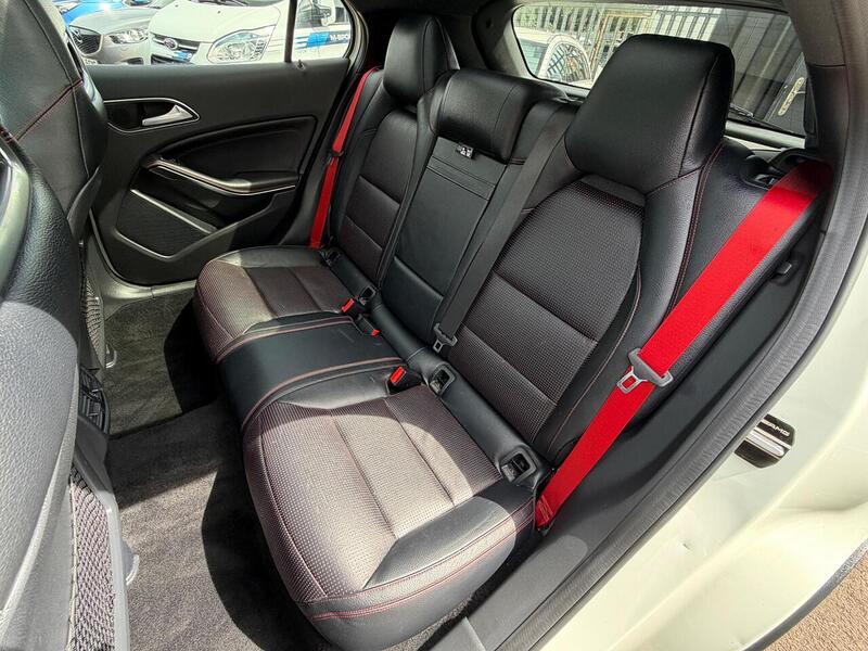 Mercedes-Benz GLA 2.1 GLA200d AMG Line (Premium Plus) Euro 6 (s/s) 5dr - U224