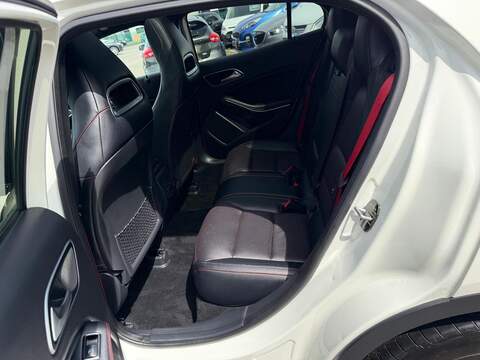 Mercedes-Benz GLA 2.1 GLA200d AMG Line (Premium Plus) Euro 6 (s/s) 5dr - U224