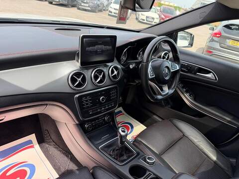 Mercedes-Benz GLA 2.1 GLA200d AMG Line (Premium Plus) Euro 6 (s/s) 5dr - U224