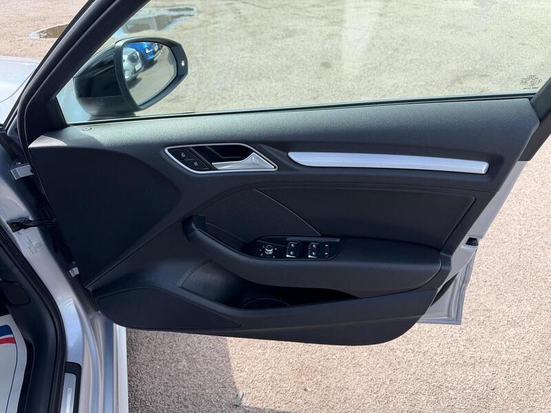 Audi A3 1.5 TFSI CoD Black Edition Sportback S Tronic Euro 6 (s/s) 5dr - U226