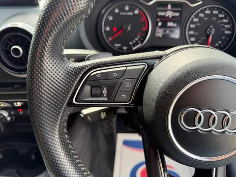 Audi A3 1.5 TFSI CoD Black Edition Sportback S Tronic Euro 6 (s/s) 5dr - U226