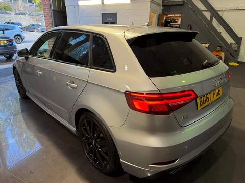 Audi A3 1.5 TFSI CoD Black Edition Sportback S Tronic Euro 6 (s/s) 5dr - U226