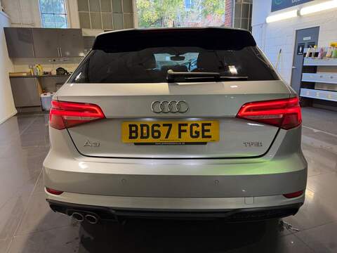 Audi A3 1.5 TFSI CoD Black Edition Sportback S Tronic Euro 6 (s/s) 5dr - U226
